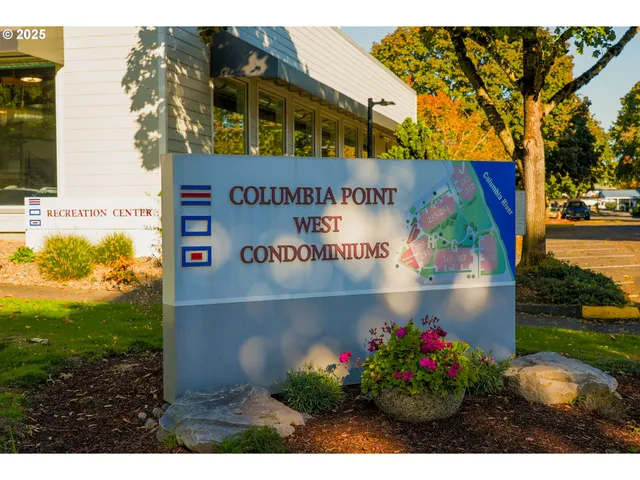 $195,000 | 167 North Hayden Bay Drive, Portland, OR 97217