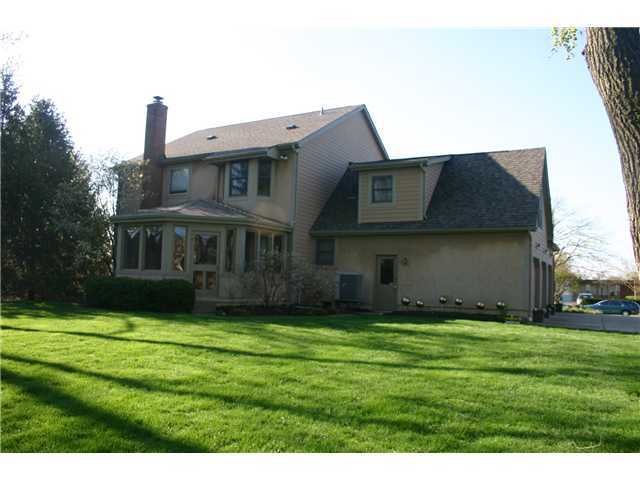 1948 Ridgeview Road Columbus, OH 43221 - Photo 5 of 25