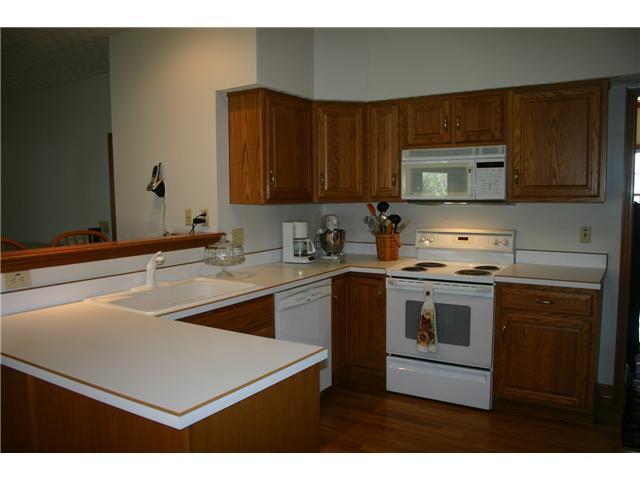 1948 Ridgeview Road Columbus, OH 43221 - Photo 10 of 25