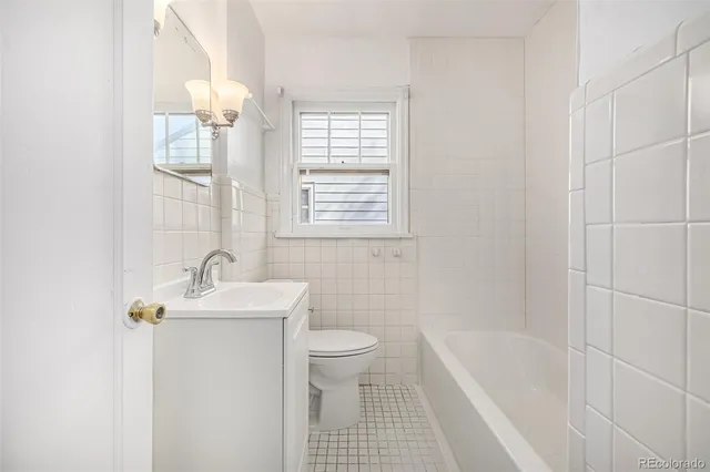 $3,500 | 1409 South Clermont Street, Denver, CO 80222