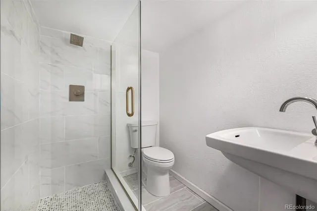 $3,500 | 1409 South Clermont Street, Denver, CO 80222