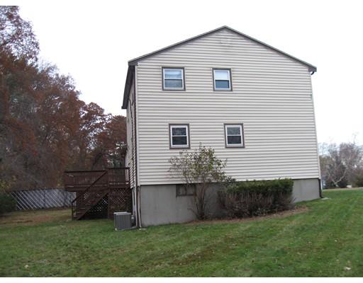 20 Brewster Road Randolph, MA 02368 - Photo 4 of 24 Gallery Image 4