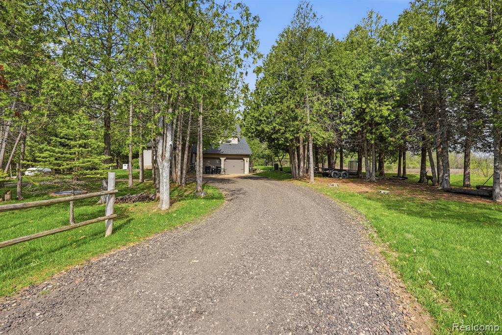 1615 North Five Lakes Road Lapeer, MI 48446 - Photo 4 of 36