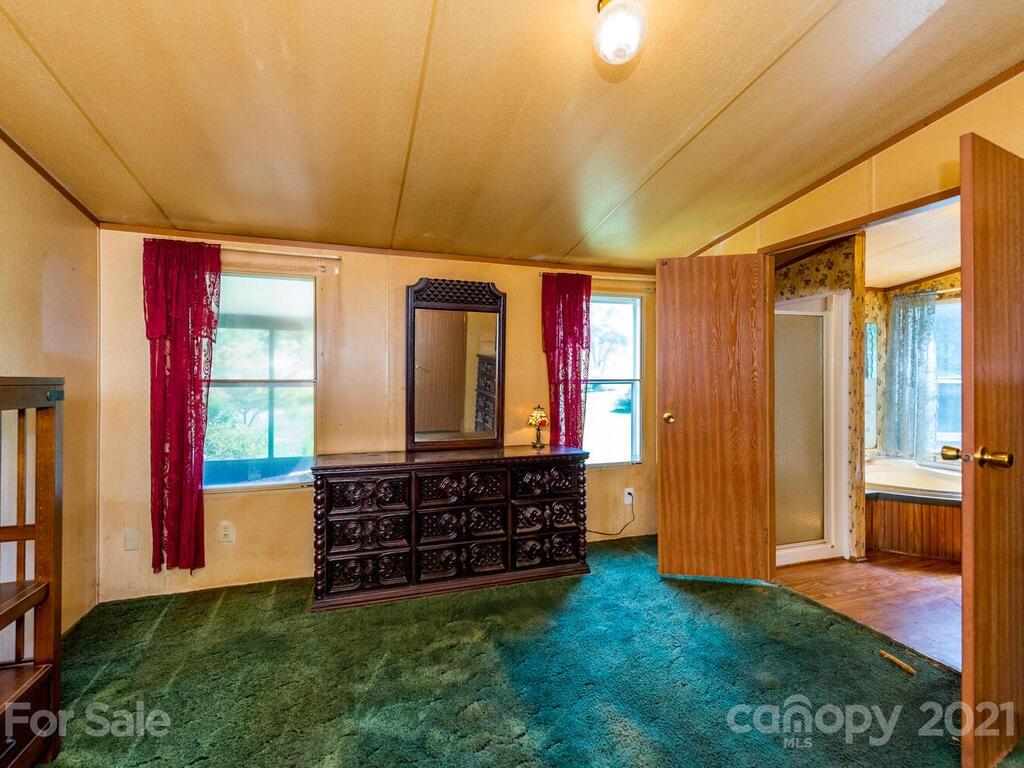 1369 Jenkins Valley Road Alexander, NC 28701 - Photo 15 of 36 Gallery Image 15