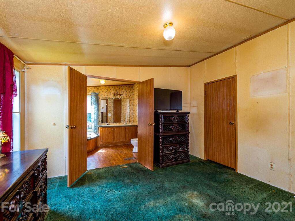 1369 Jenkins Valley Road Alexander, NC 28701 - Photo 16 of 36 Gallery Image 16