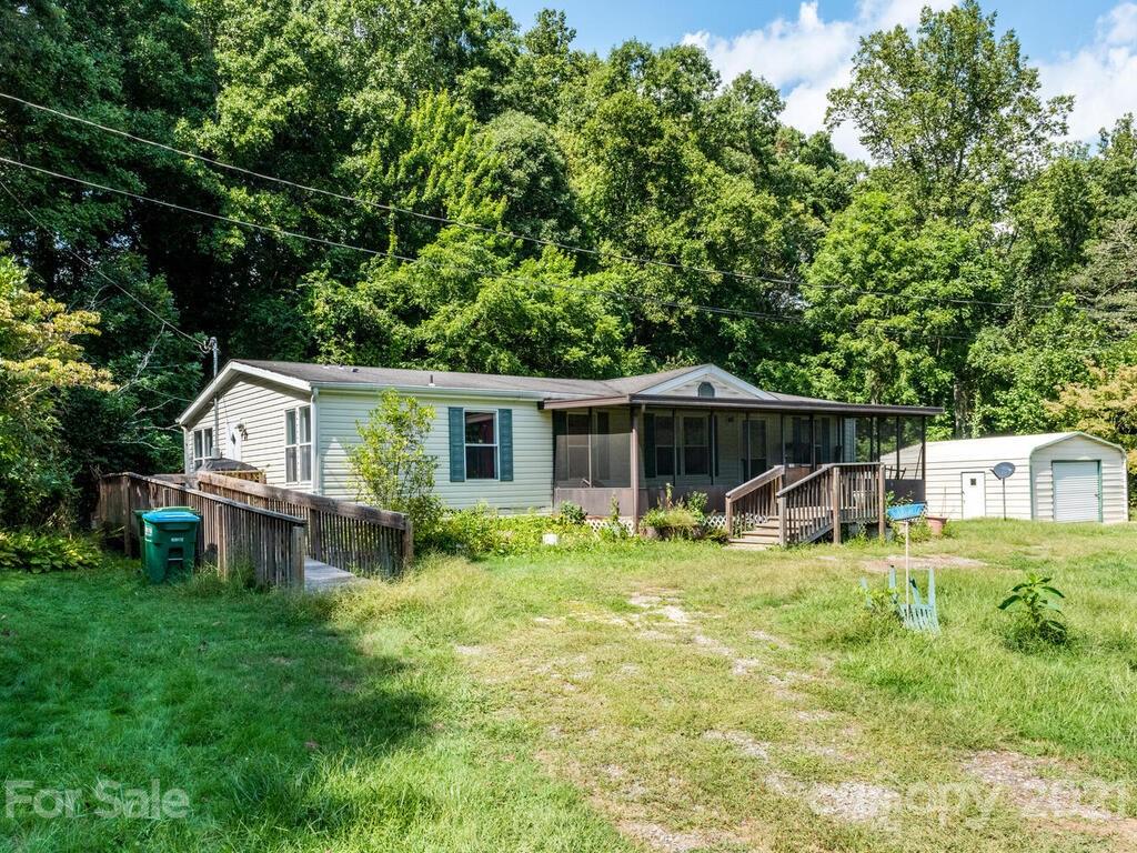 1369 Jenkins Valley Road Alexander, NC 28701 - Photo 28 of 36 Gallery Image 28