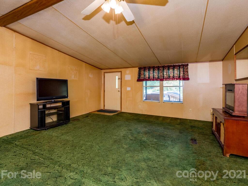 1369 Jenkins Valley Road Alexander, NC 28701 - Photo 4 of 36 Gallery Image 4