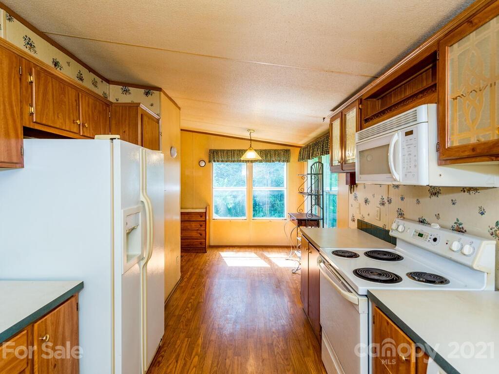 1369 Jenkins Valley Road Alexander, NC 28701 - Photo 10 of 36 Gallery Image 10