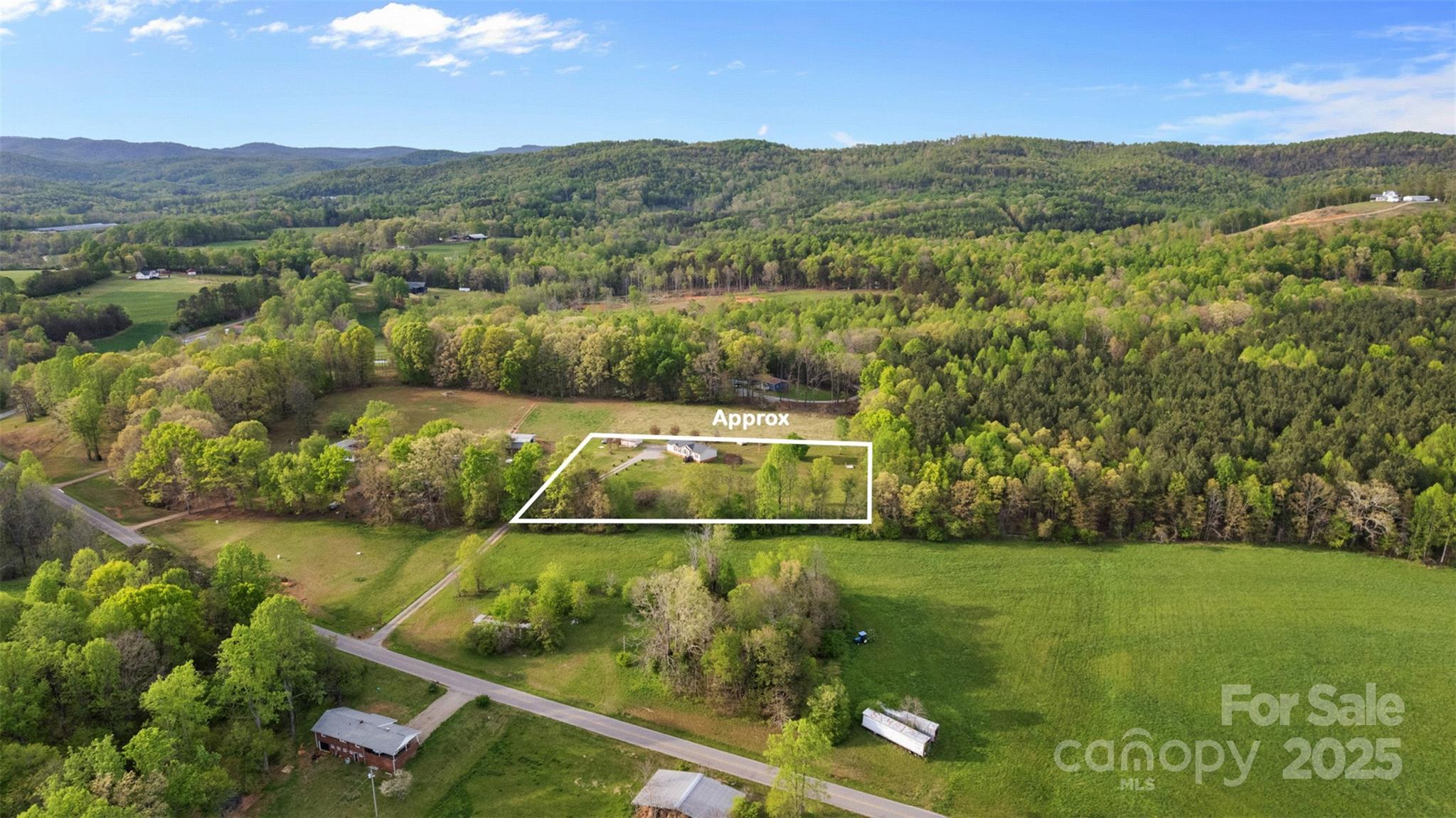 1821 Hopewell Church Road Hiddenite, NC 28636 - Photo 3 of 39