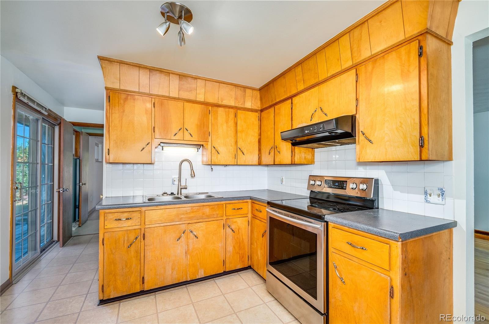 3890 Chase Street Wheat Ridge, CO 80212 - Photo 10 of 34 Gallery Image 10