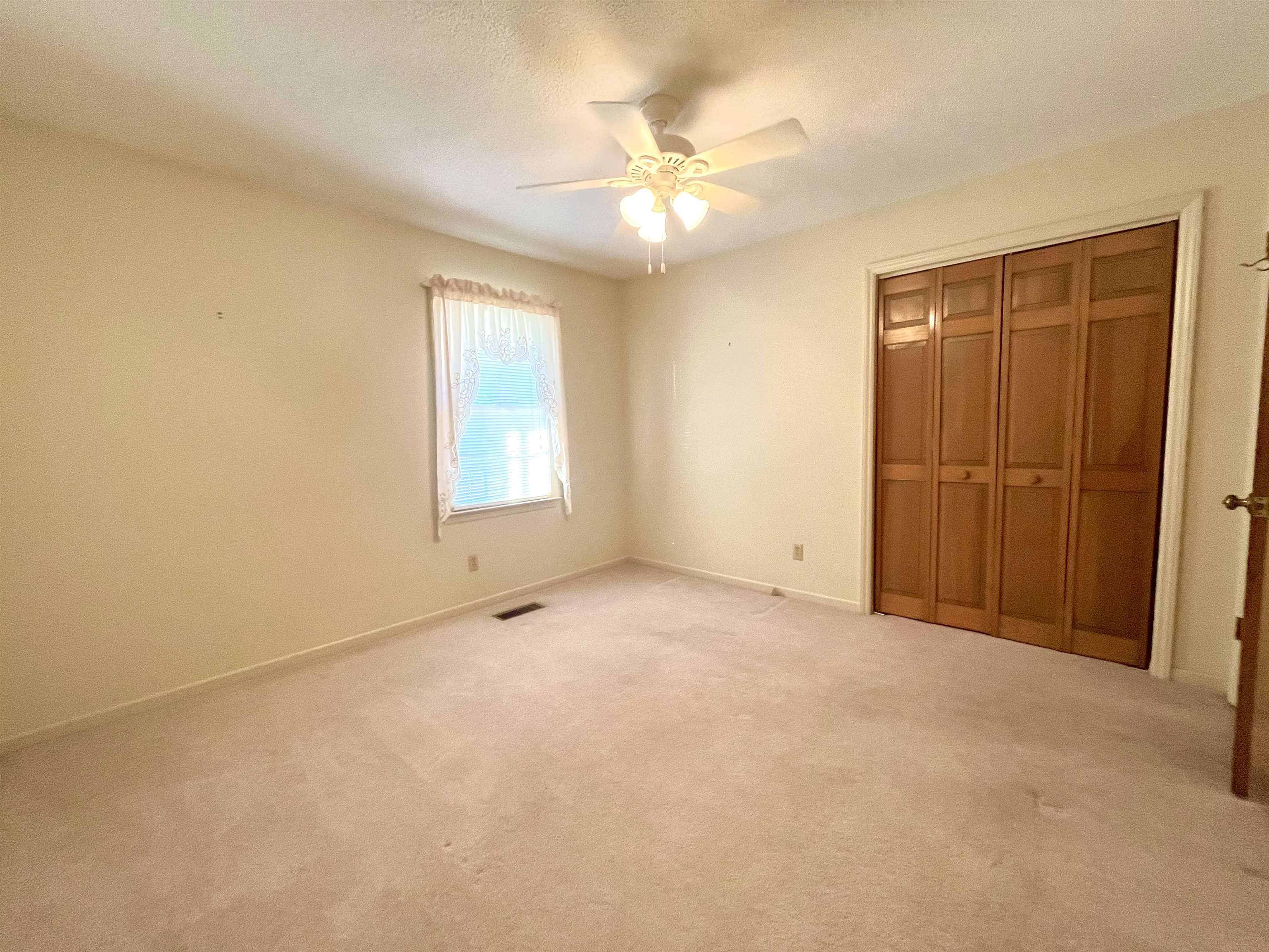 103 East Bridges Street Landrum, SC 29356 - Photo 14 of 18