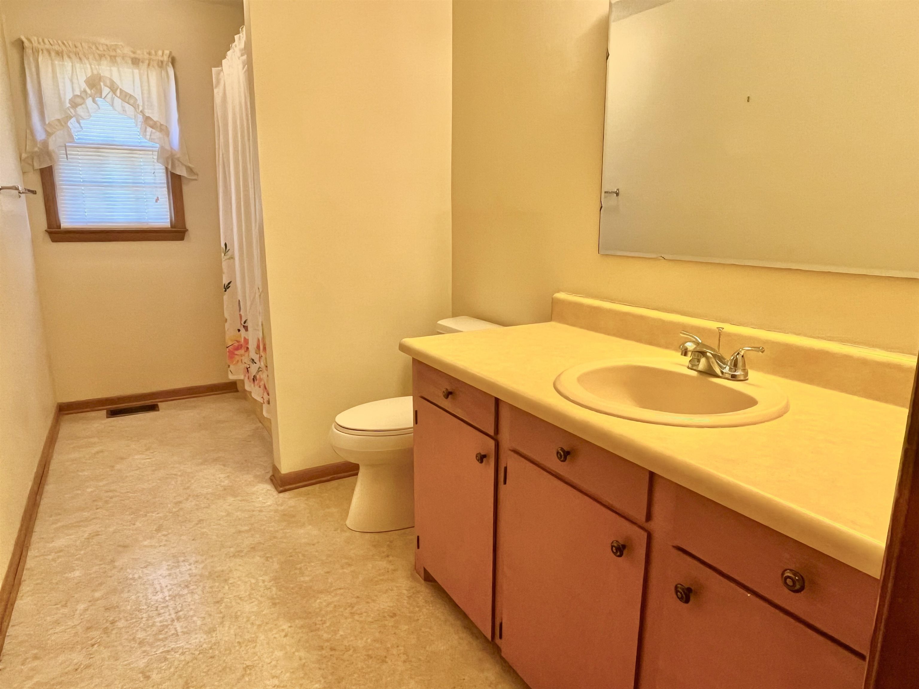 103 East Bridges Street Landrum, SC 29356 - Photo 17 of 18