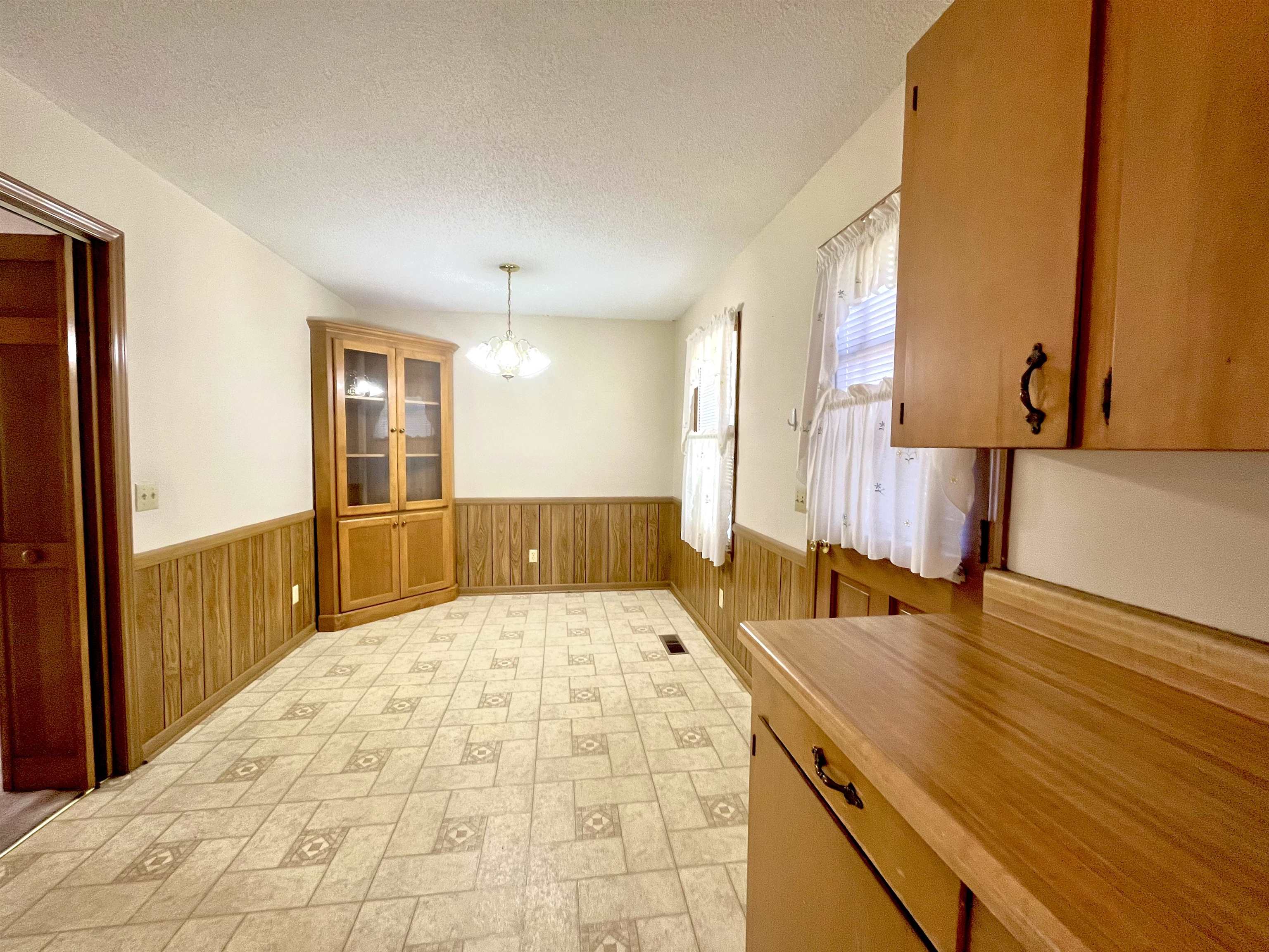 103 East Bridges Street Landrum, SC 29356 - Photo 6 of 18