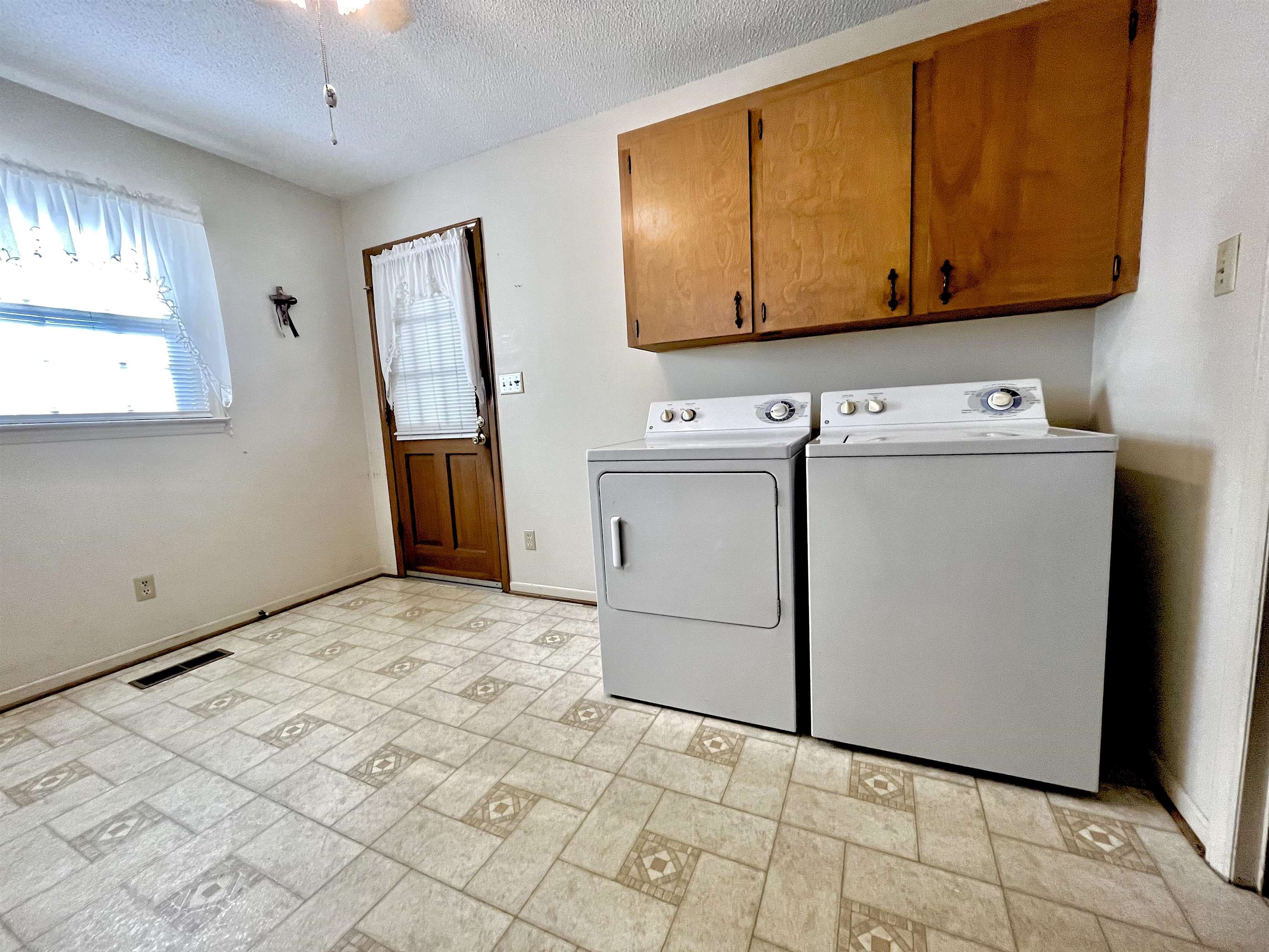 103 East Bridges Street Landrum, SC 29356 - Photo 8 of 18