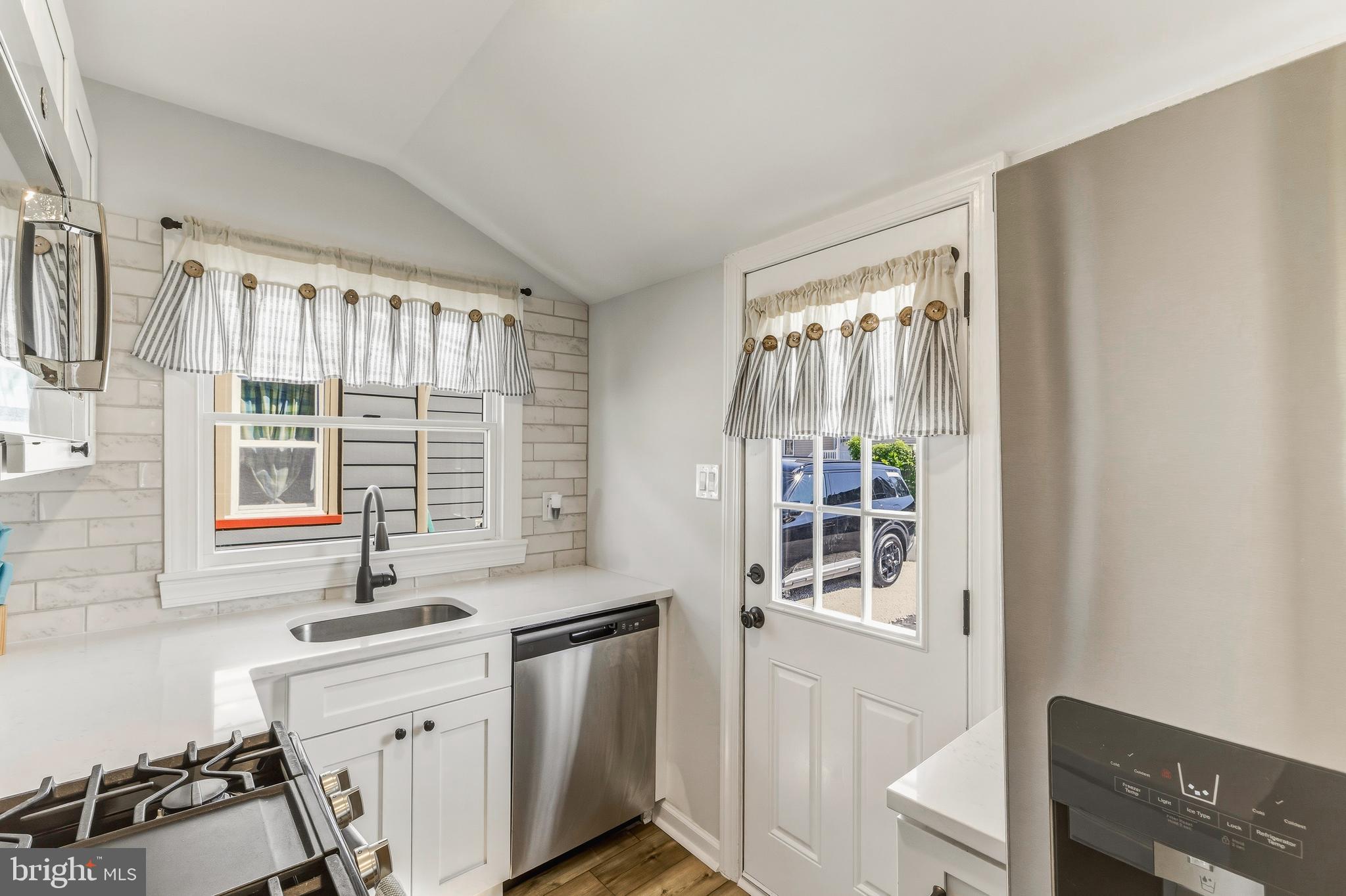 409 Wesley Avenue Pitman, NJ 08071 - Photo 9 of 16