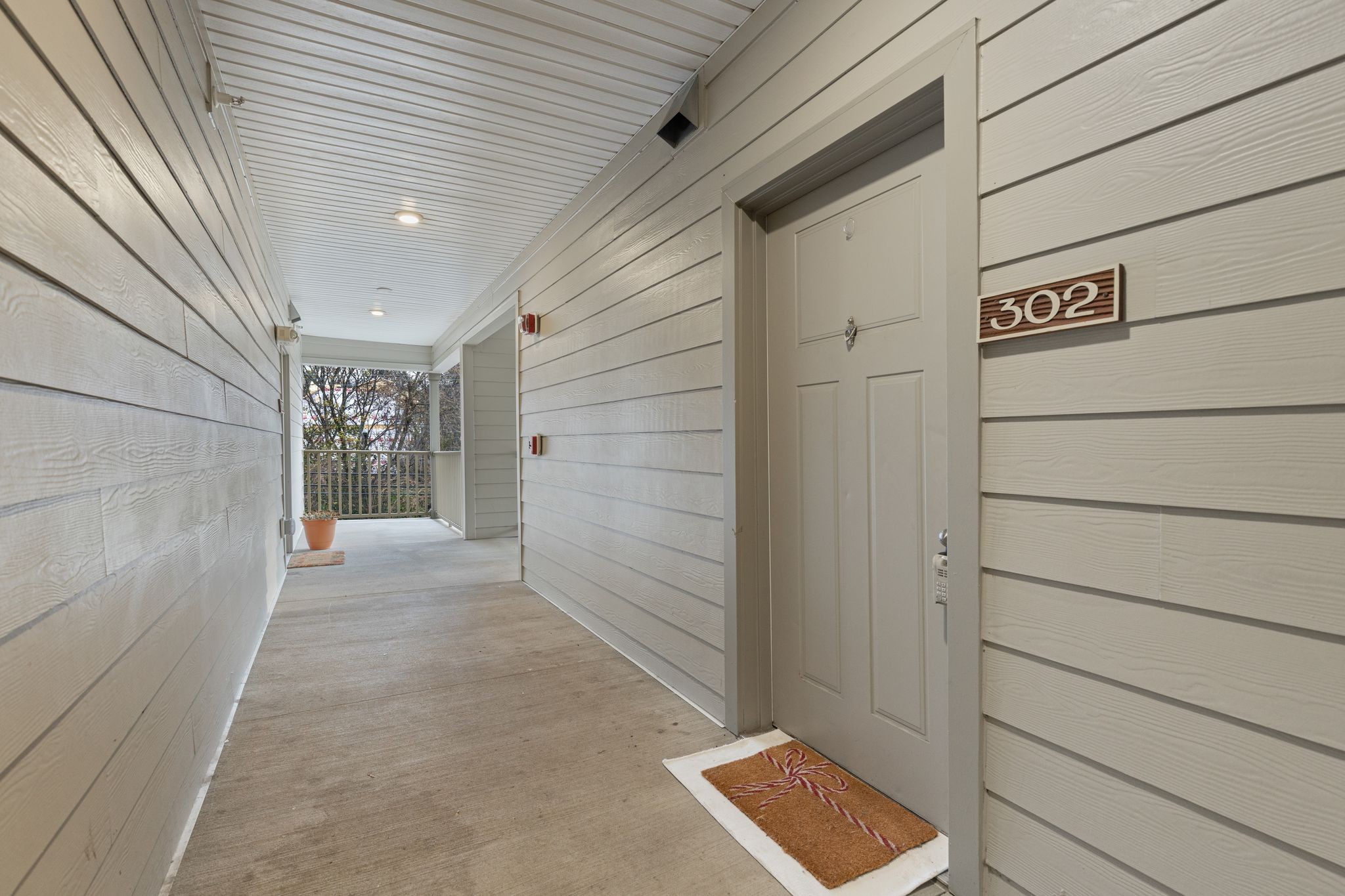 410 Rosedale Avenue, Unit 302 Nashville, TN 37211 - Photo 2 of 13 a view of backyard