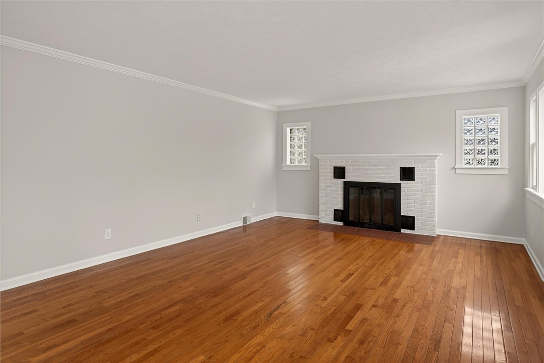 522 Latta Road Greece, NY 14612 - Photo 13 of 33