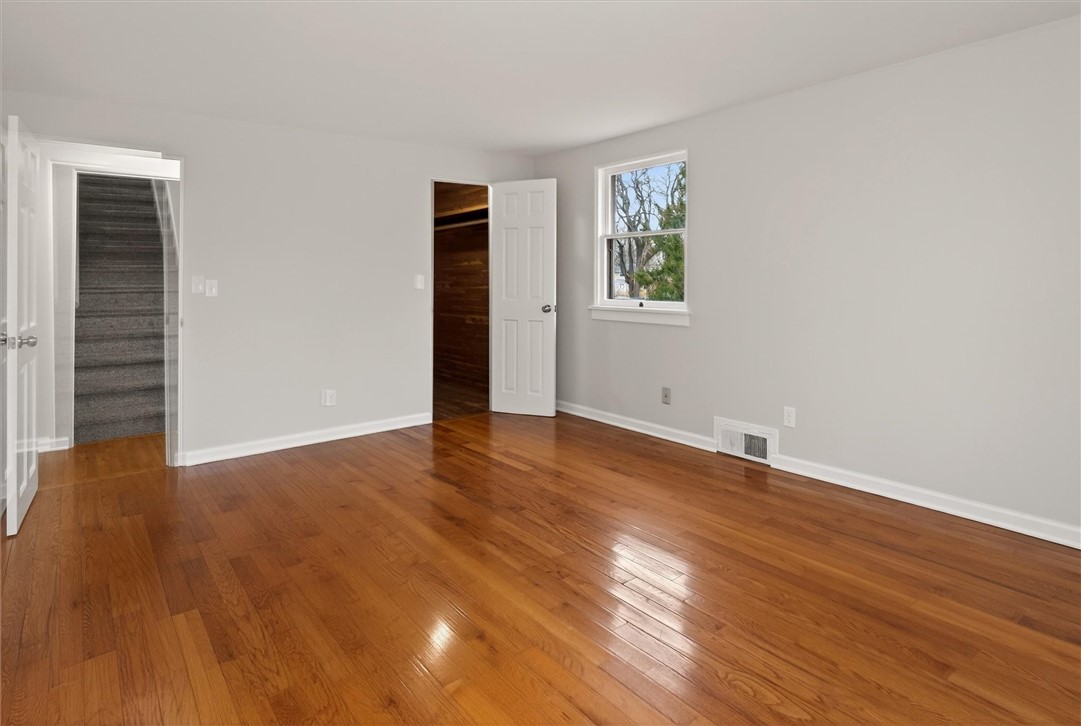 522 Latta Road Greece, NY 14612 - Photo 17 of 33