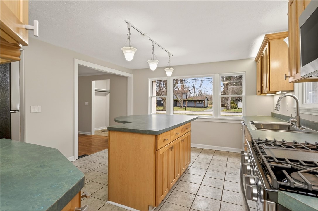 522 Latta Road Greece, NY 14612 - Photo 9 of 33