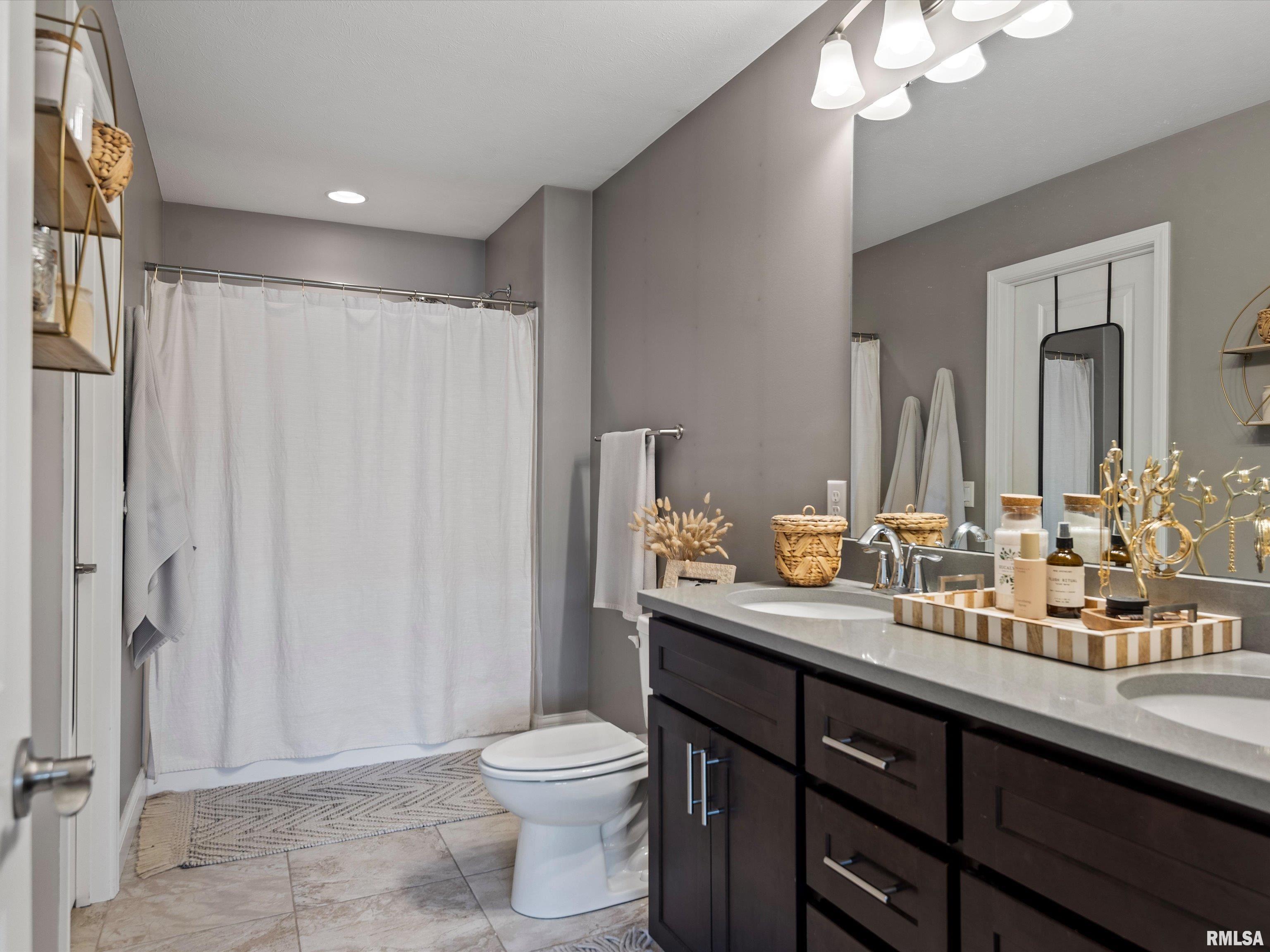 2919 Meadowbrook Road, Unit 29 Springfield, IL 62711 - Photo 21 of 37