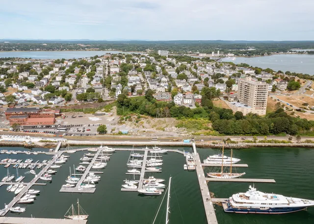 $3,190,000 | 5 Eastern Promenade, Unit PH, Portland, ME 04101