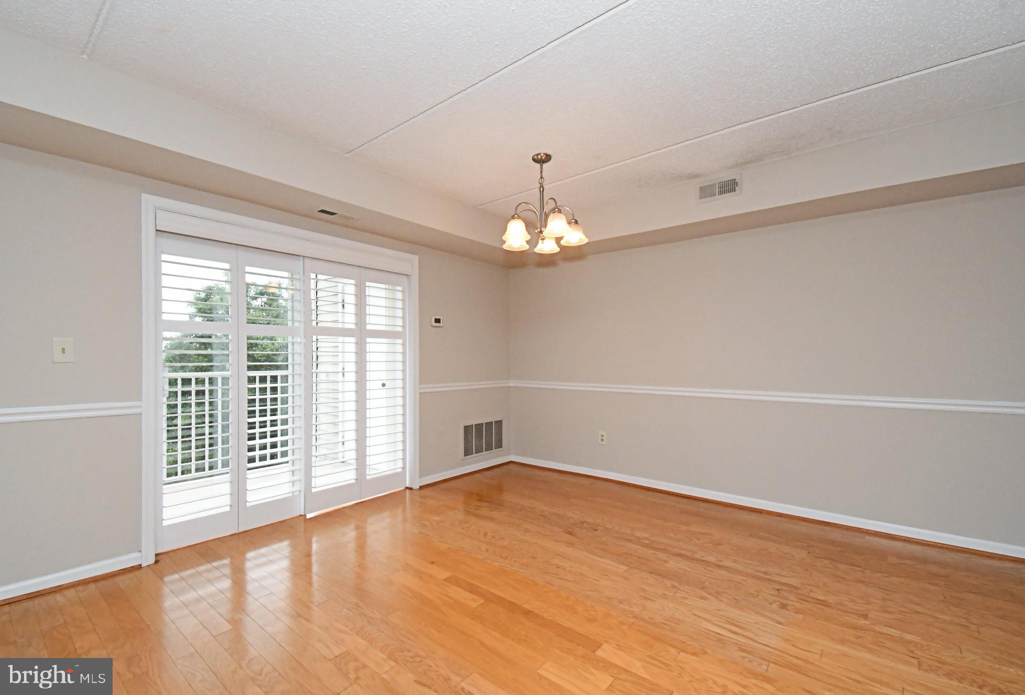 122 Brandon Road Norristown, PA 19403 - Photo 8 of 51 Dining Room area