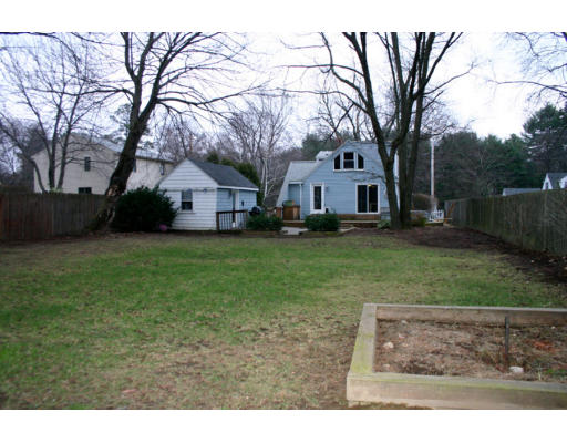 29 Lake Road Wayland, MA 01778 - Photo 3 of 15 Gallery Image 3