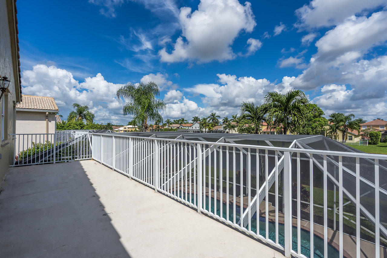 19681 Black Olive Lane Boca Raton, FL 33498 - Photo 19 of 47 028-19681BlackOliveLn-BocaRaton-FL-small