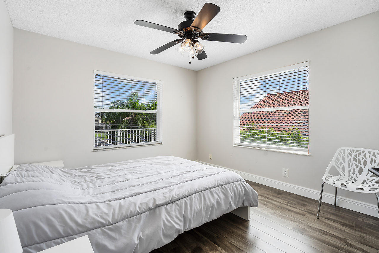 19681 Black Olive Lane Boca Raton, FL 33498 - Photo 23 of 47 024-19681BlackOliveLn-BocaRaton-FL-small