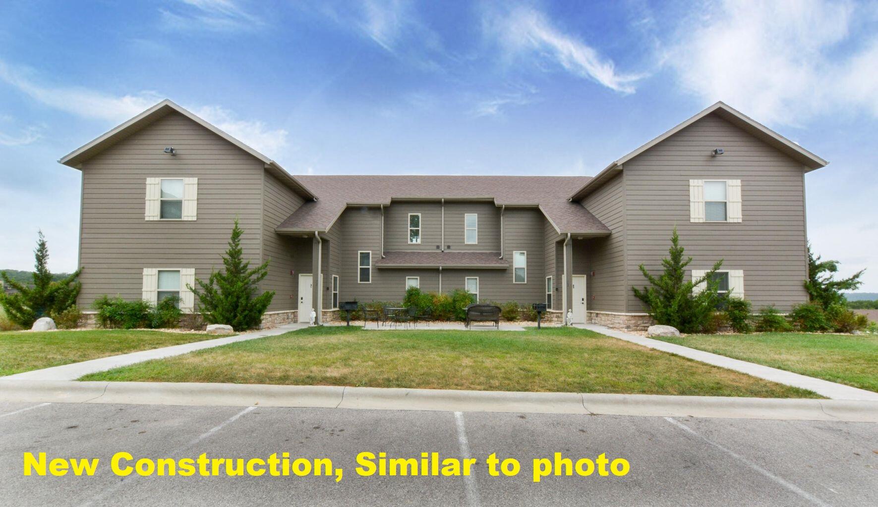 115 Bunker Drive, Unit 2 3 Reeds Spring, MO 65737 - Photo 1 of 1 Front 4 plex