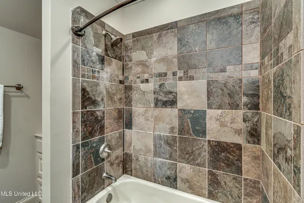 $435,000 | 104 La Salle Street, Madison, MS 39110