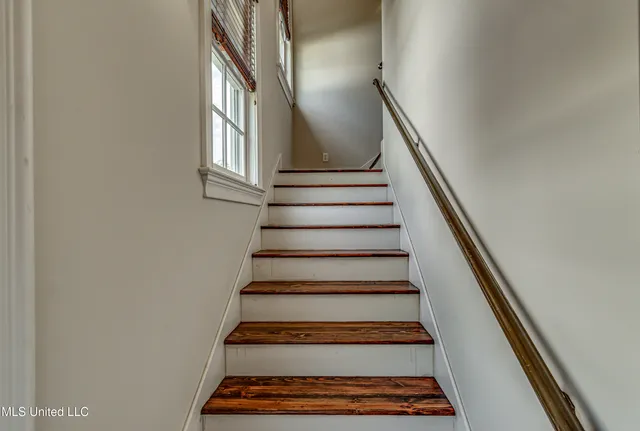 $460,000 | 104 La Salle Street, Madison, MS 39110