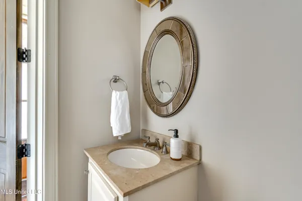 $435,000 | 104 La Salle Street, Madison, MS 39110