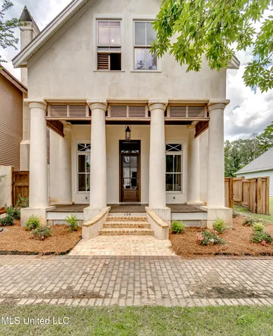 $460,000 | 104 La Salle Street, Madison, MS 39110