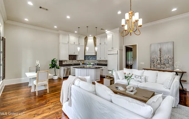 $460,000 | 104 La Salle Street, Madison, MS 39110