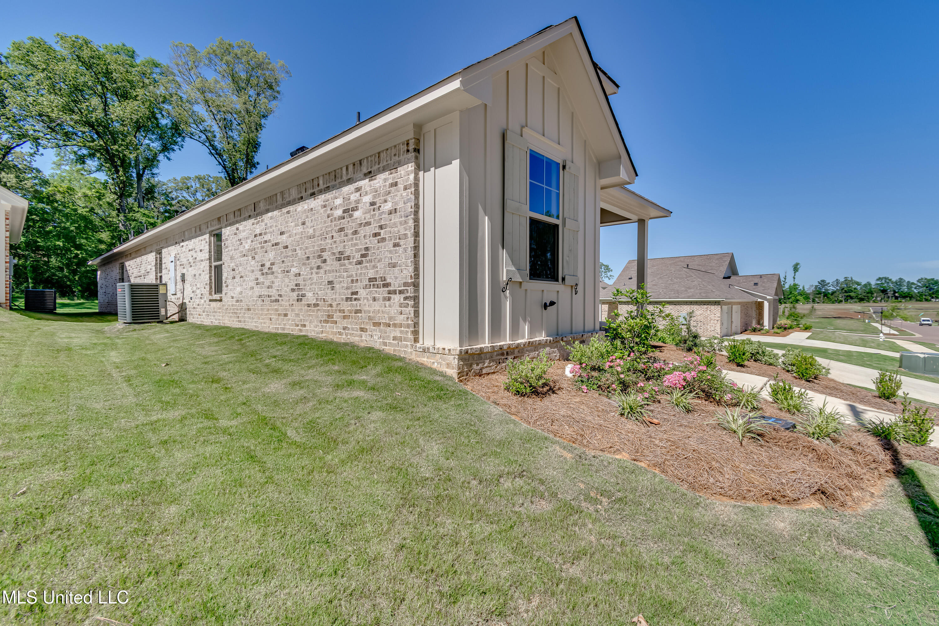 309 Celadon Way Brandon, MS 39042 - Photo 11 of 59 309 Celadon Way-8