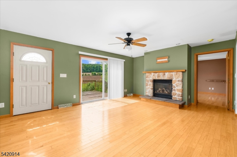 441 Pittstown Road Pittstown, NJ 08867 - Photo 13 of 48