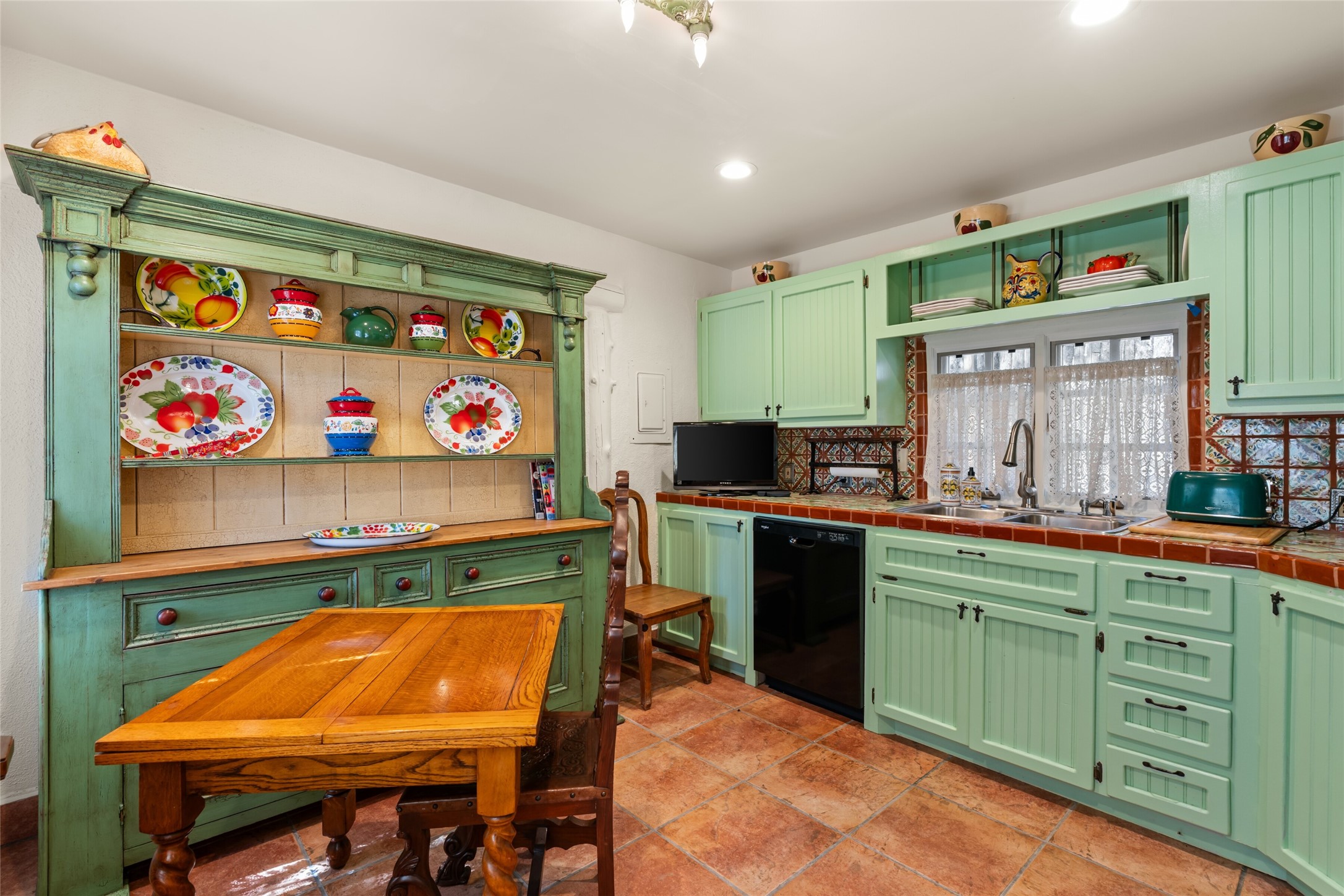 224 Artist Road, Unit 1 Santa Fe, NM 87501 - Photo 6 of 22 Kitchen