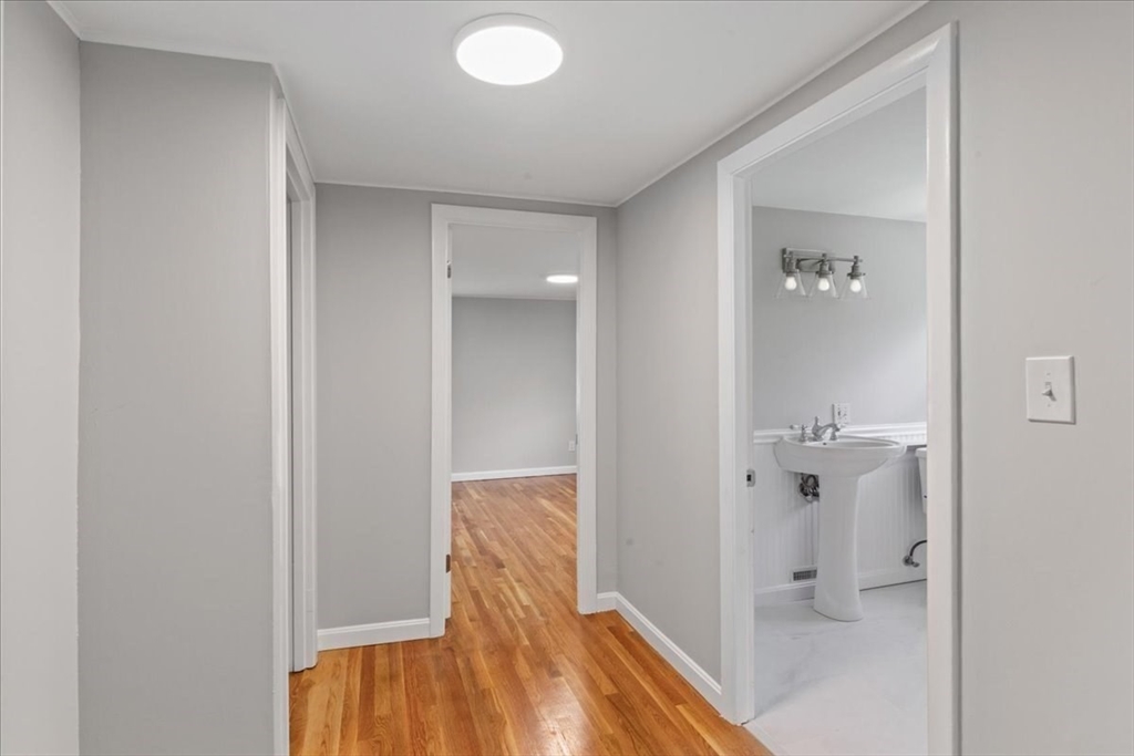 10 Fernglade Road Burlington, MA 01803 - Photo 30 of 37 Gallery Image 30
