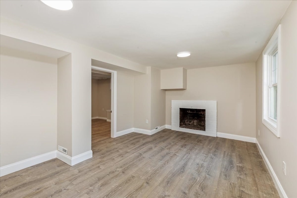 10 Fernglade Road Burlington, MA 01803 - Photo 6 of 37 Gallery Image 6