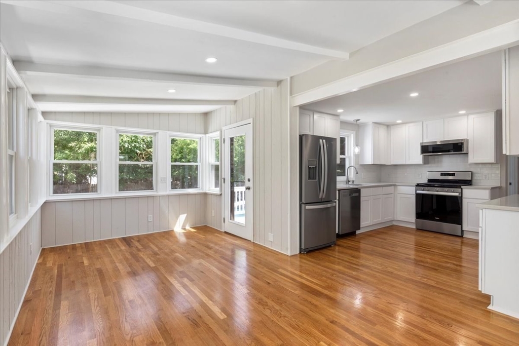10 Fernglade Road Burlington, MA 01803 - Photo 8 of 37 Gallery Image 8