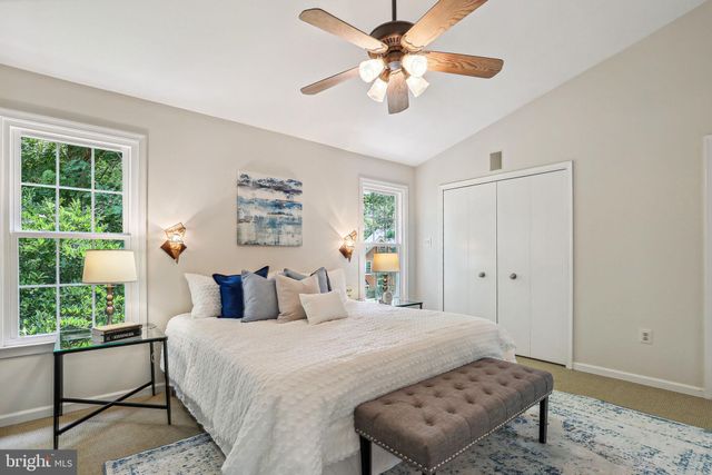 $1,065,000 | 1569 McLean Commons Court, McLean, VA 22101