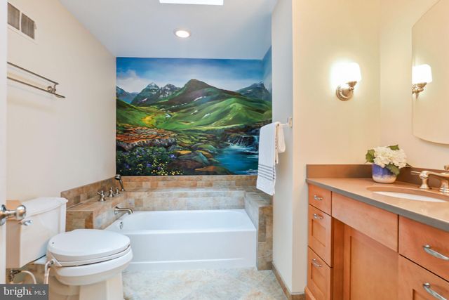 $1,065,000 | 1569 McLean Commons Court, McLean, VA 22101