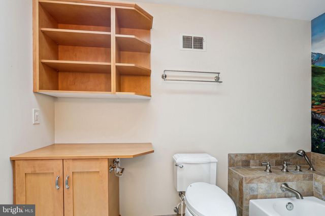 $1,065,000 | 1569 McLean Commons Court, McLean, VA 22101