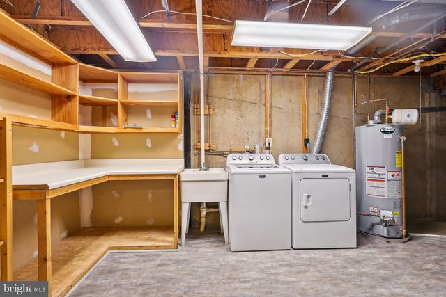 $1,065,000 | 1569 McLean Commons Court, McLean, VA 22101