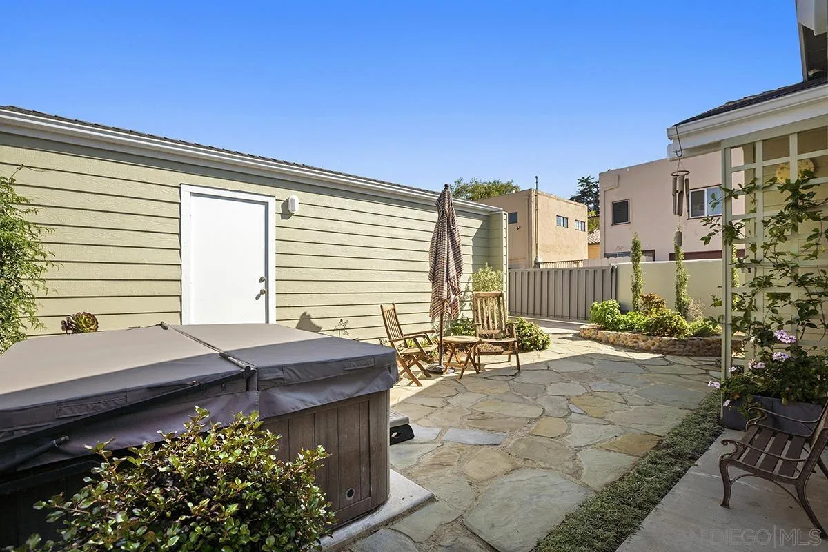 4329 Arista Street San Diego, CA 92103 - Photo 34 of 44 a view of a patio with chairs and tables