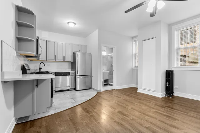 $1,325 | 1521 West Sherwin Avenue, Unit 105, Chicago, IL 60626