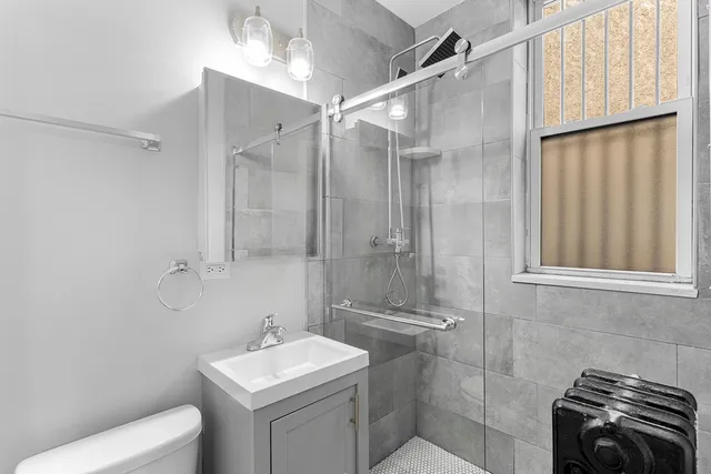 $1,325 | 1521 West Sherwin Avenue, Unit 105, Chicago, IL 60626