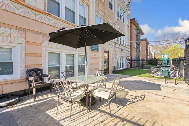 $1,325 | 1521 West Sherwin Avenue, Unit 105, Chicago, IL 60626