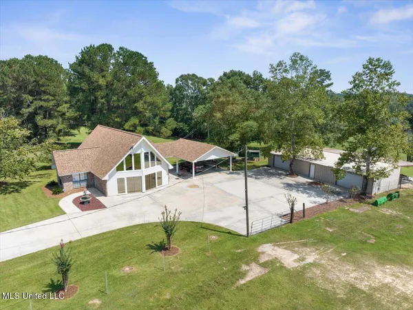 $745,000 | 7020 Gibson Road, McComb, MS 39648